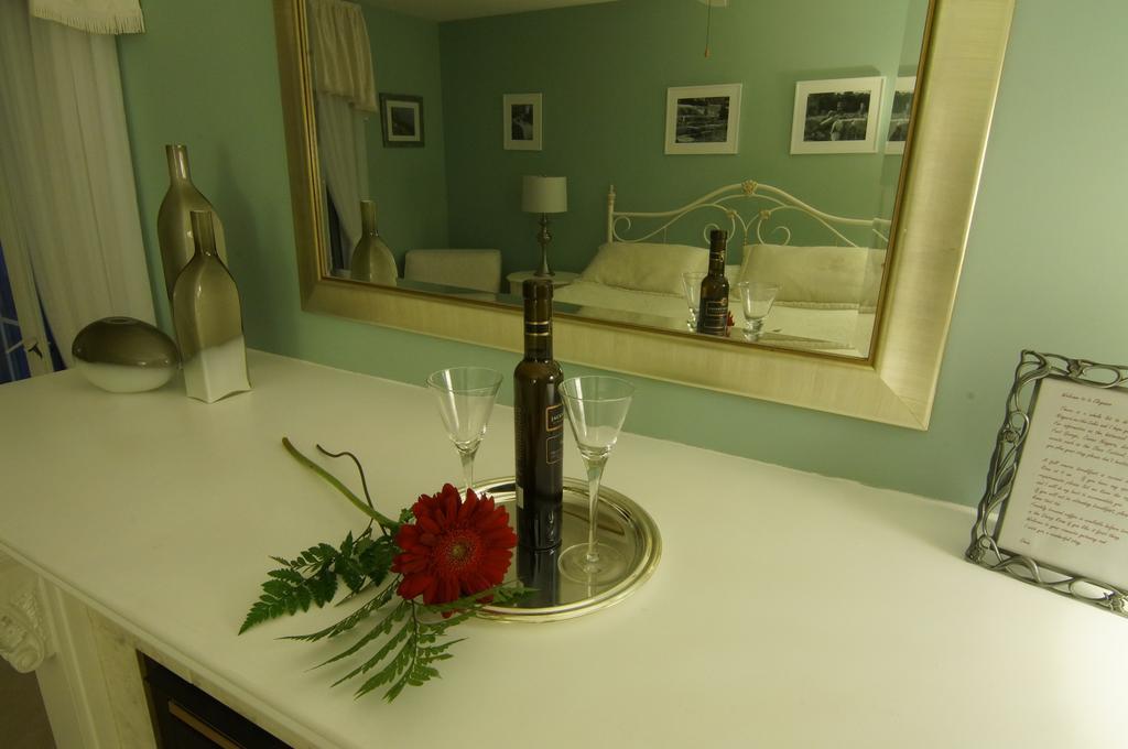 לינה וארוחת בוקר ניאגרה און דה לייק In Elegance חדר תמונה